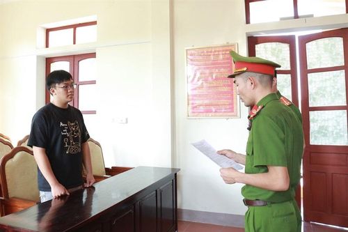 Tham thì thâm!