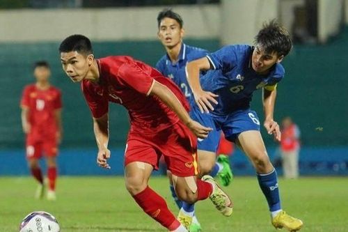 AFC ấn tượng với hàng phòng ngự của U17 Việt Nam; Chanathip nói gì khi bóng đá trẻ Thái Lan bết bát