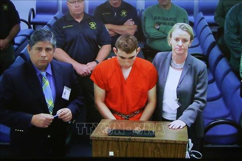 Thủ phạm vụ xả súng ở trường Marjory Stoneman Douglas tránh được án tử hình