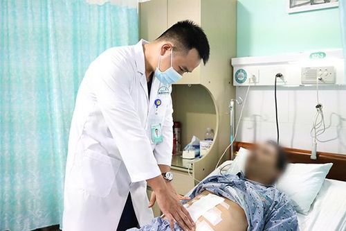 Cứu sống bệnh nhân sốc nhiễm trùng do thủng dạ dày, nguy cơ tử vong