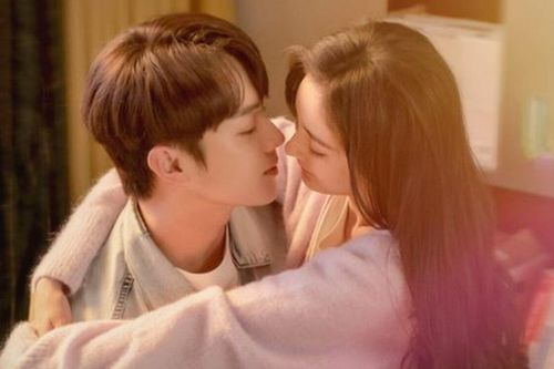 Gia Hành biến mất khỏi poster phim mới của Dương Mịch, dấu hiệu rời công ty đã quá rõ ràng?