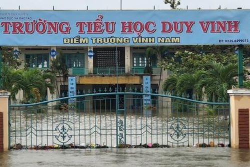 Quảng Nam cho học sinh nghỉ học ngày 15/10
