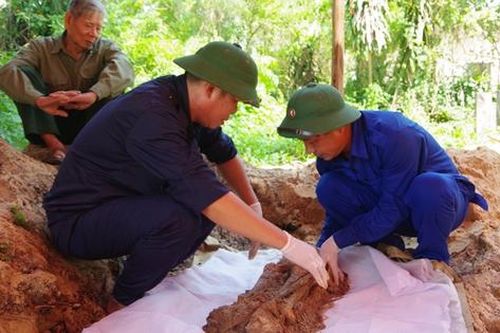 Phát hiện, cất bốc hài cốt cùng di vật liệt sỹ chưa rõ danh tính