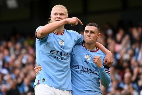 Man City trói chân kỷ lục gia Premier League