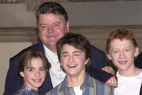 Dàn sao 'Harry Potter' tiếc thương sự ra đi của 'Bác Hagrid'