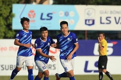 Huấn luyện viên Võ Đình Tân: 'Khánh Hòa FC luôn thi đấu vì người hâm mộ'