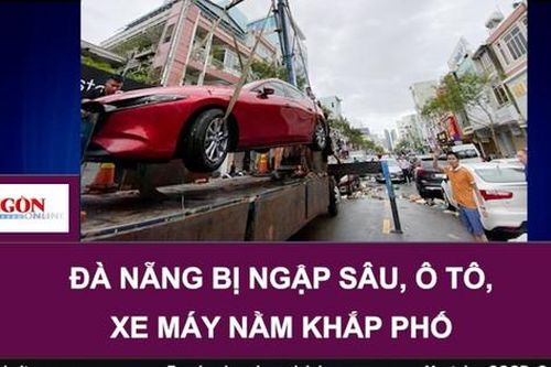 Đà Nẵng bị ngập sâu, ô tô, xe máy nằm khắp phố