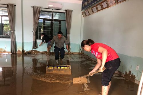 Người dân Đà Nẵng bàng hoàng trở tay không kịp trong trận mưa lũ lịch sử