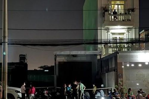 Điều tra vụ người đàn ông chết cháy trong lô đất trống