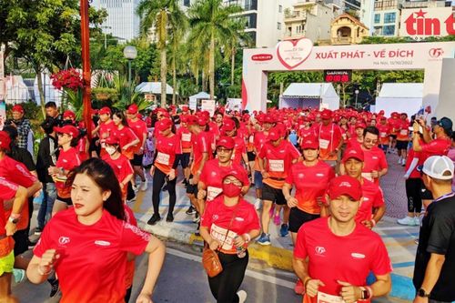 Cộng đồng chạy bộ tiếp tục hành trình chạy để gây quỹ