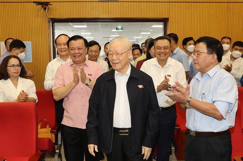 Tổng Bí thư: 'Cuộc chiến chống tham nhũng, tiêu cực vẫn đang tiếp tục'