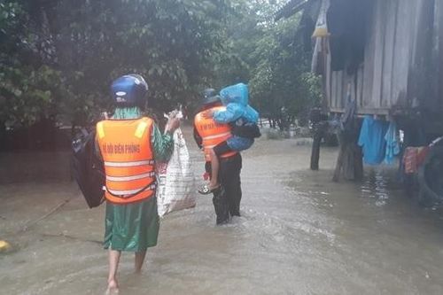 Di dời các hộ dân khỏi khu vực sạt lở, ngập lụt ở gần biên giới