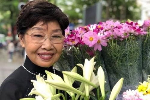 Nhà thơ Phan Thị Thanh Nhàn: Bối rối hương thầm