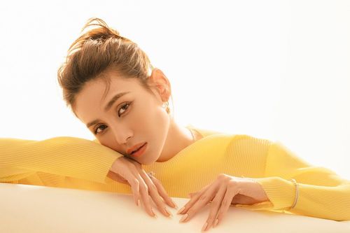 Siêu mẫu Võ Hoàng Yến nói về thời điểm kết hôn với bạn trai Việt kiều