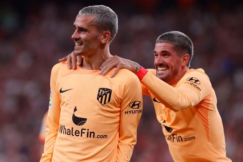 Griezmann ghi bàn giúp Atletico vào top ba La Liga