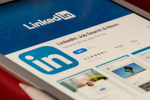 LinkedIn không phải chốn hẹn hò