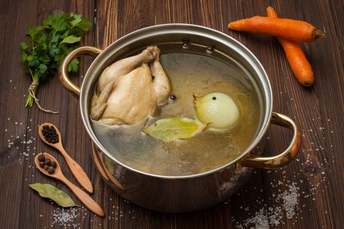 Những sai lầm khi ăn dặm khiến trẻ còi xương và chậm lớn