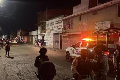Xả súng ở quán bar Mexico, 12 người thiệt mạng