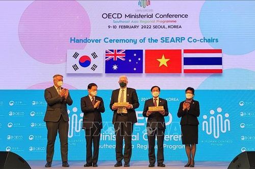 Việt Nam cùng OECD đóng góp cho khu vực