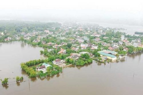 Nỗ lực khắc phục hậu quả đợt mưa lũ lịch sử
