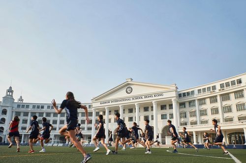 Du học tại chỗ: Mô hình được săn đón tại châu Á