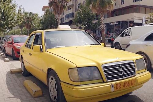 15 năm làm xe taxi, đi 1,5 triệu km, xế cổ Mercedes mới chỉ sửa chữa 1 lần