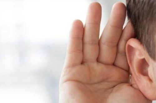 Hút thuốc lá làm tổn hại thính lực