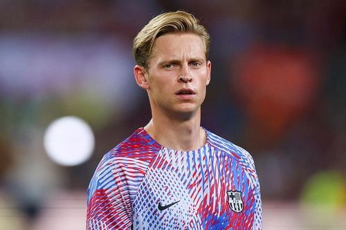 De Jong thừa nhận sự thật phũ phàng, ngày rời Barca không còn xa
