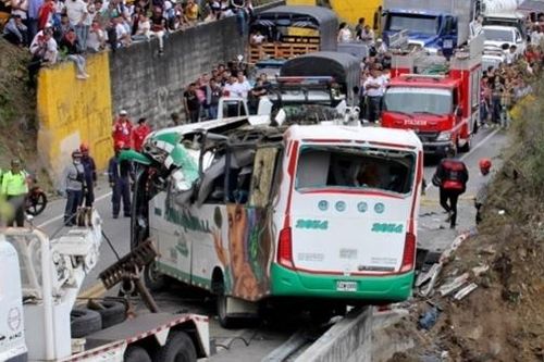 Colombia: Xe khách mất phanh khi đổ đèo, 20 người thiệt mạng