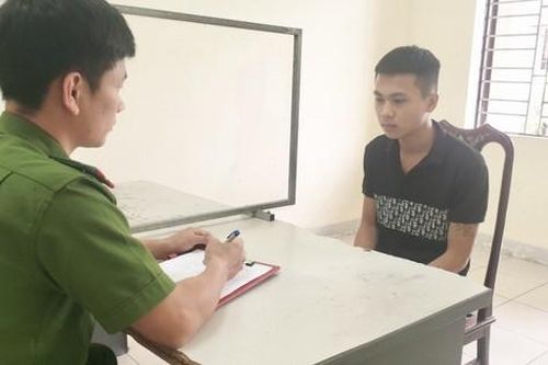 Vừa ra tù lại bị bắt vì đột nhập lấy trộm 47 chiếc điện thoại