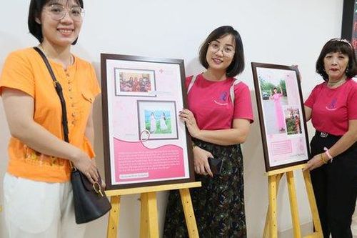 Những nữ chiến binh 'K vú' không chiến đấu một mình, rực rỡ trong tháng 10