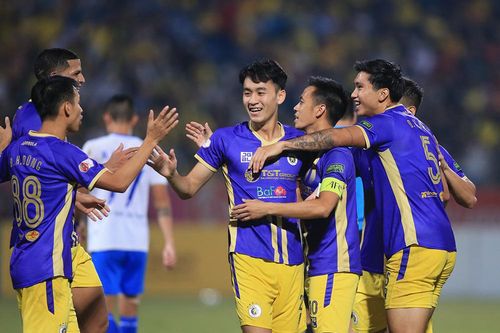 Vòng 19 V.League: Trật tự không thay đổi