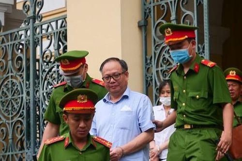 Vụ bán rẻ 32ha đất công: Ông Tất Thành Cang nói không có động cơ cá nhân, xin được khoan hồng