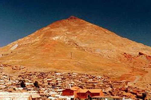 Bí ẩn ngọn núi bạc 'ăn thịt' hàng triệu đàn ông ở Bolivia