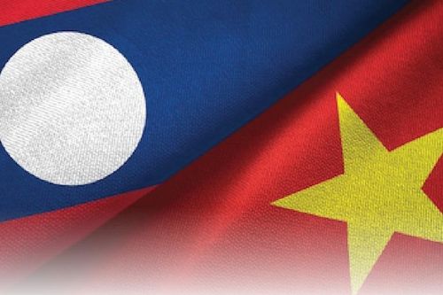 Báo chí Lào ca ngợi tình đoàn kết Lào – Việt Nam