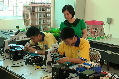 Chính sách giảm nghèo theo hướng hỗ trợ có điều kiện, từng bước xóa bỏ chính sách 'cho không'