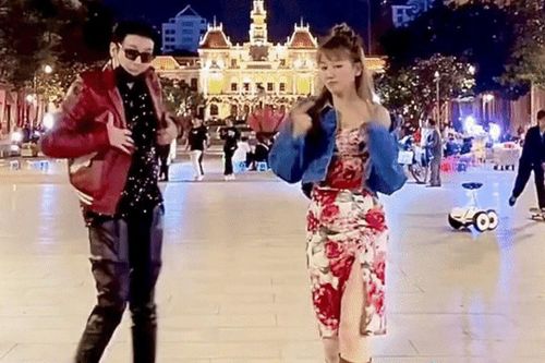Hari Won đọ vũ đạo cùng nam idol từng tham gia Produce 101, độ thân mật khiến ai cũng bất ngờ