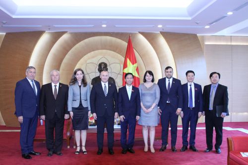 Thường trực Ủy ban Xã hội và Thường trực Ủy ban Văn hóa, Giáo dục tiếp Nhóm Nghị sỹ hữu nghị Romania - Việt Nam