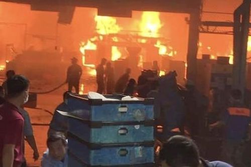 Cháy lớn tại Công ty Changshin Việt Nam sản xuất giày da tại Đồng Nai