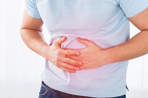 Ai dễ mắc ung thư đại tràng?