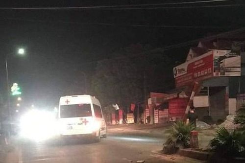 Thanh niên tử vong sau khi đâm vào dải phân cách ở Hòa Bình