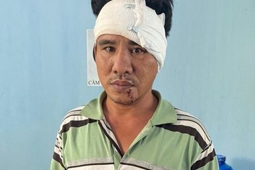 Lao vào đánh nhau một mất một còn chỉ vì một bên nợ 500.000 đồng còn bên kia ghé chơi nhà làm hỏng ghế đá chưa đền bù thiệt hại