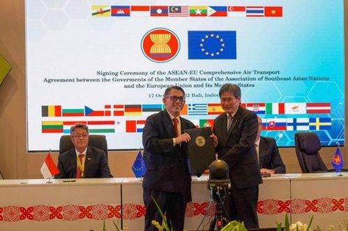ASEAN và EU ký kết Hiệp định vận tải hàng không liên khối