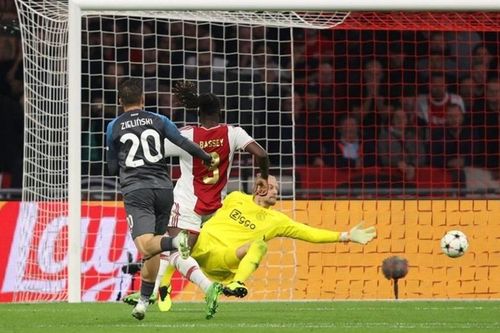Ngả mũ trước Napoli