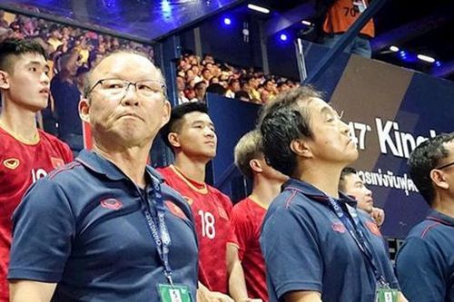 CĐV Trung Quốc gợi ý đội tuyển nước nhà mời HLV Park Hang-seo về cầm quân