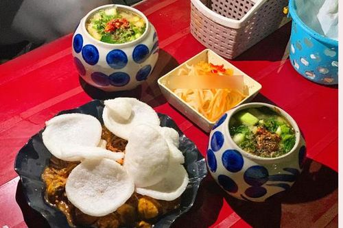 Trứng vịt lộn um bầu vừa ngon vừa bổ, được mệnh danh là món ăn 'thần dược' ở Huế