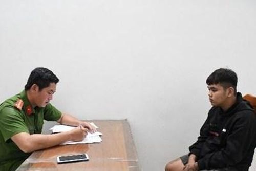 Đâm chết người vì mâu thuẫn lúc hát nhạc sống trong đám cưới