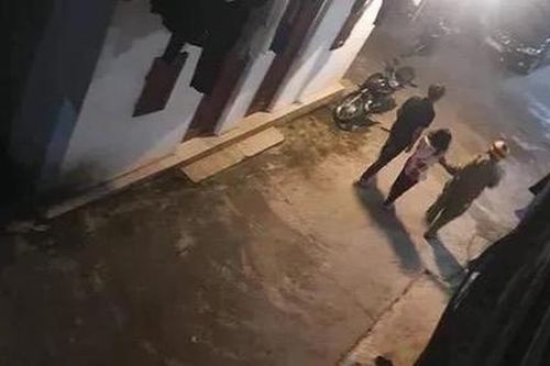 Khởi tố nam sinh dùng dao đâm bạn gái rồi tự sát không thành