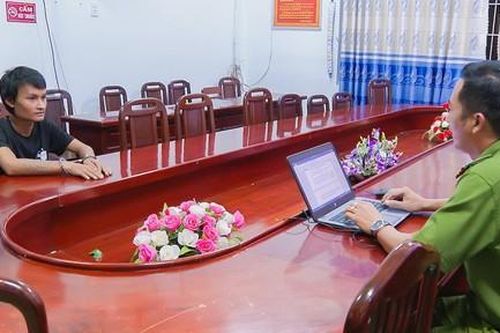 Khởi tố thanh niên 18 tuổi giết bạn nhậu cướp xe máy
