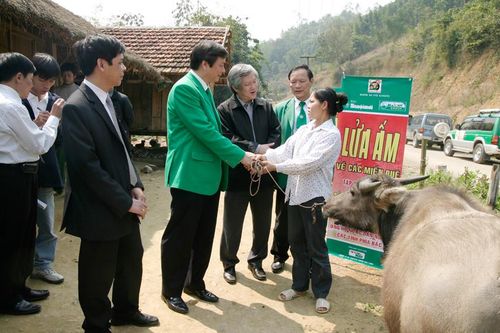 'Lửa ấm về các miền quê': Chuyện bây giờ mới kể